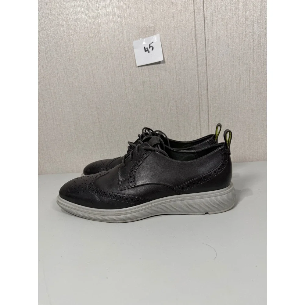 ECCO ST1 Hybrid Lite Brogue Loafers Mens‎ 9 Black Leather Dress Casual